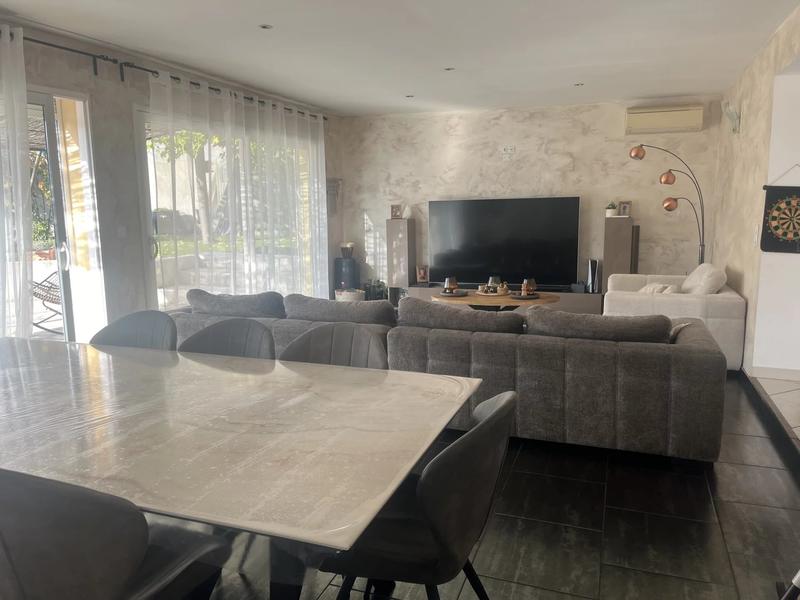 Maison - 138 m² - 5 pièces