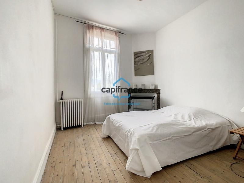 Maison - 139 m² - 8 pièces