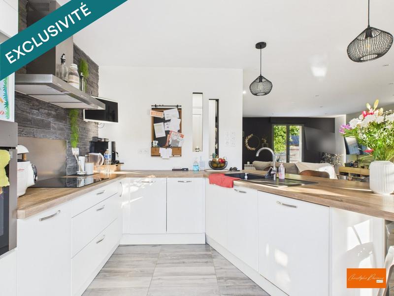 Maison - 120 m² - 6 pièces