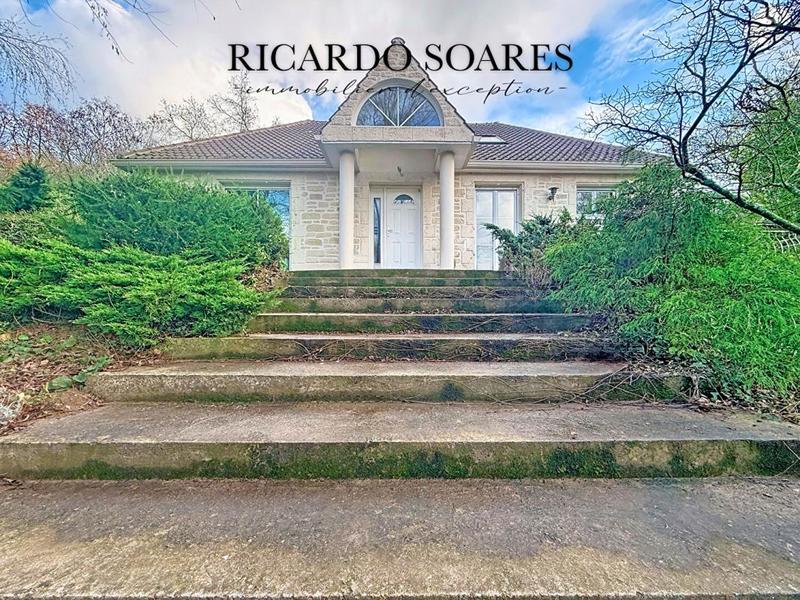 Maison - 180 m² - 7 pièces