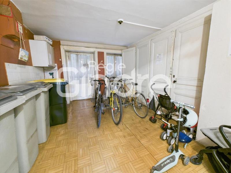 Appartement - 189 m² - 6 pièces