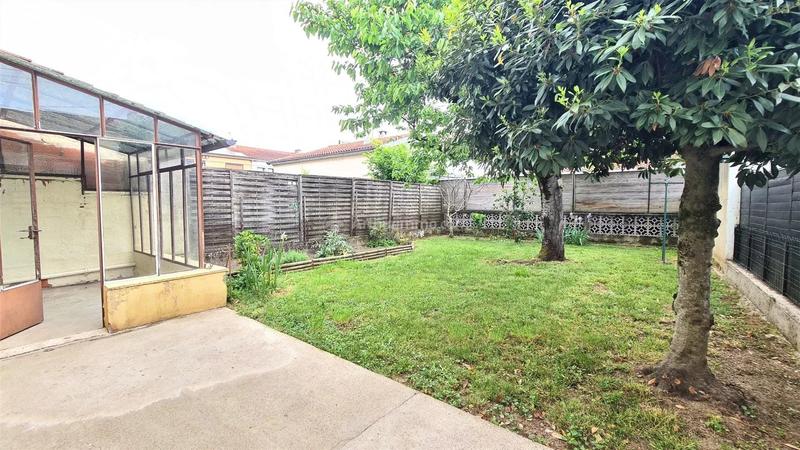 Maison - 95 m² - 5 pièces