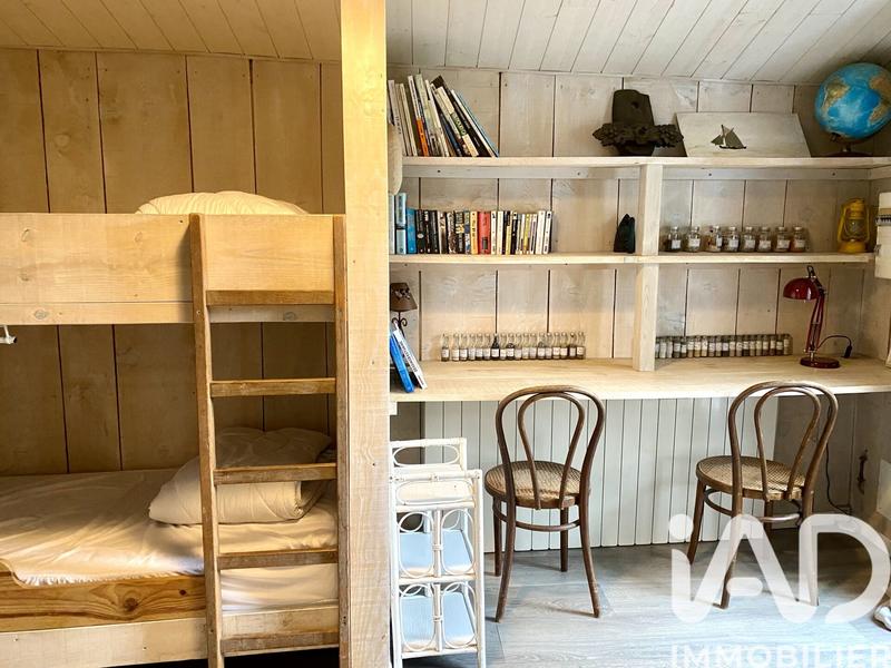 Maison - 245 m² - 10 pièces