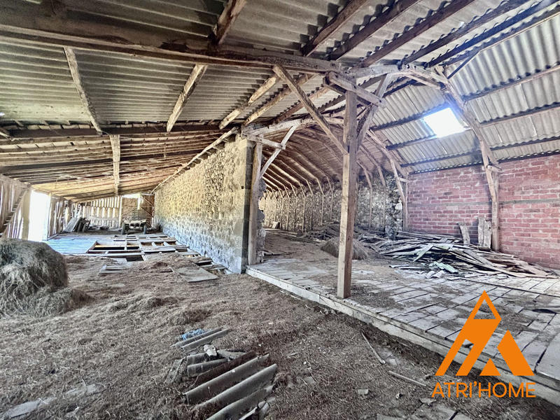 Ferme - 300 m² - 2 pièces
