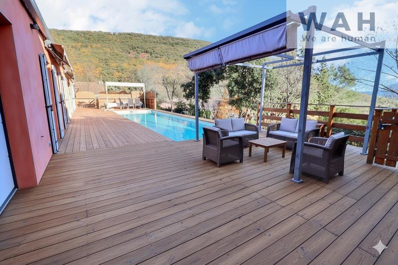 Villa - 160 m² - 6 pièces