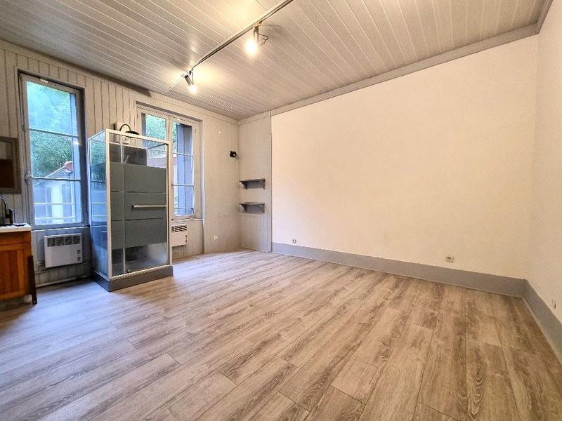 Studio - 63 m² - 4 pièces