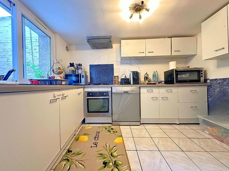 Maison - 140 m² - 6 pièces