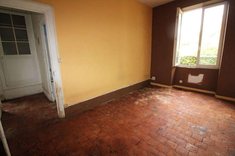 Maison - 310 m² - 19 pièces