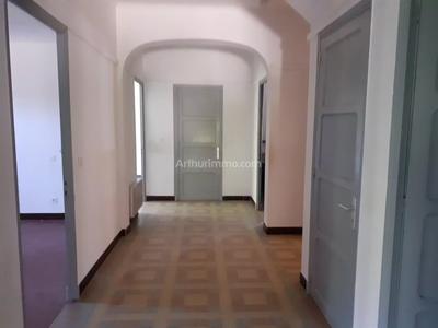 Appartement - 120 m² - 3 pièces