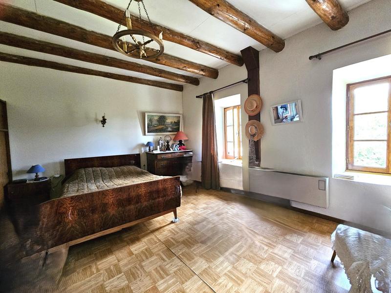 Maison - 92 m² - 5 pièces