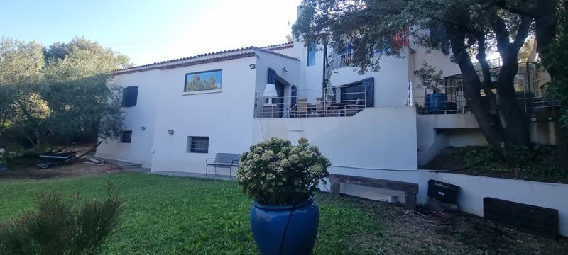 Villa - 205 m² - 5 pièces