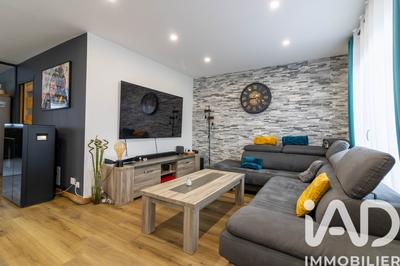 Maison de village - 94 m² - 4 pièces