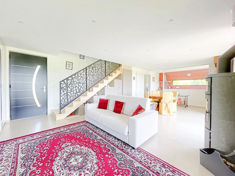 Maison - 92 m² - 4 pièces