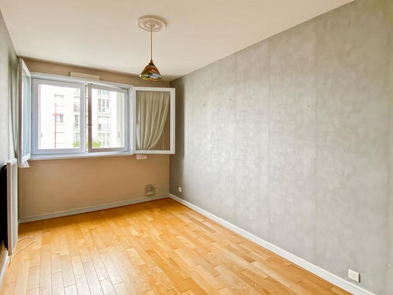 Appartement - 96 m² - 5 pièces