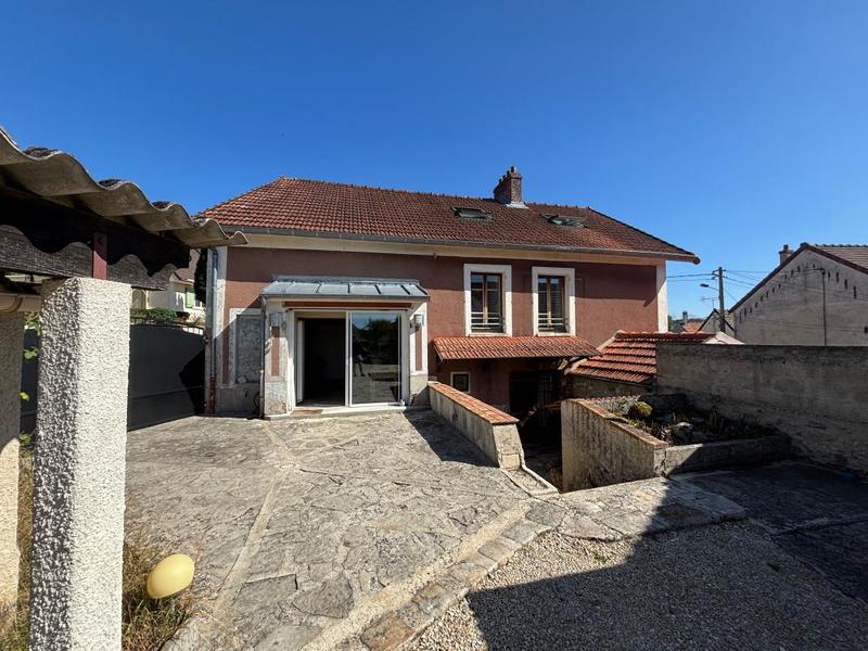 Maison - 175 m² - 7 pièces