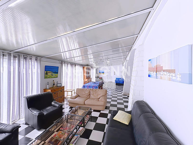 Appartement - 149 m² - 8 pièces