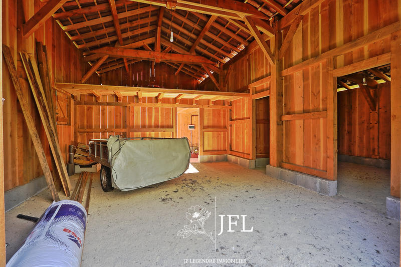 Propriété - 151 m² - 4 pièces