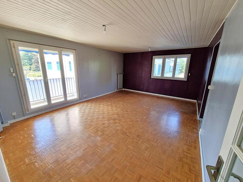 Appartement - 82 m² - 3 pièces