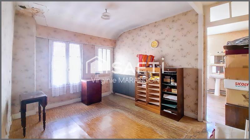 Maison - 181 m² - 12 pièces