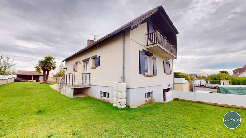 Maison - 147 m² - 6 pièces