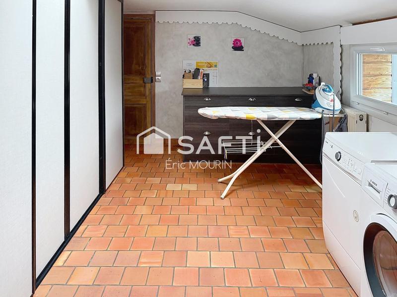 Maison - 250 m² - 9 pièces