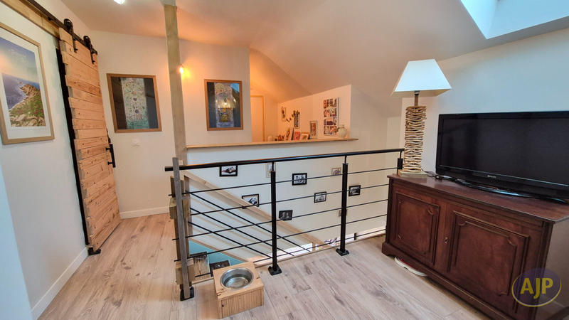 Maison - 169 m² - 7 pièces