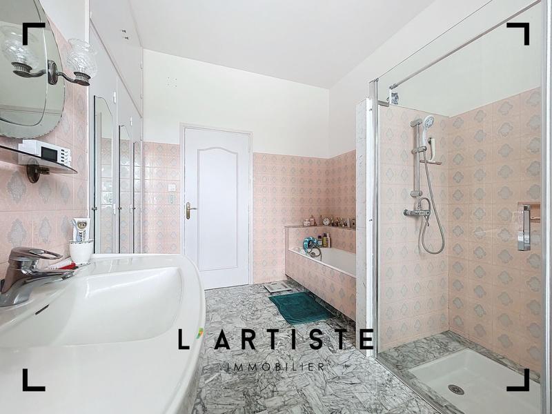 Maison - 209 m² - 6 pièces