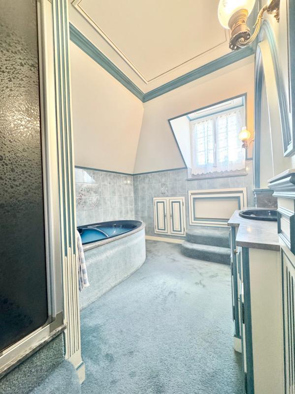 Maison - 171 m² - 6 pièces