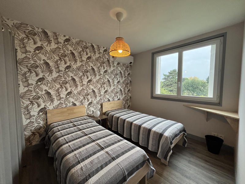 Maison - 440 m² - 16 pièces