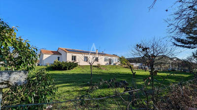 Maison - 175 m² - 8 pièces