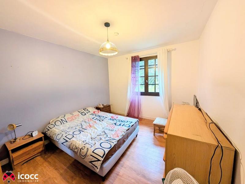 Propriété - 87 m²