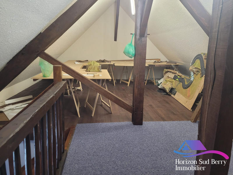 Maison - 346 m² - 10 pièces