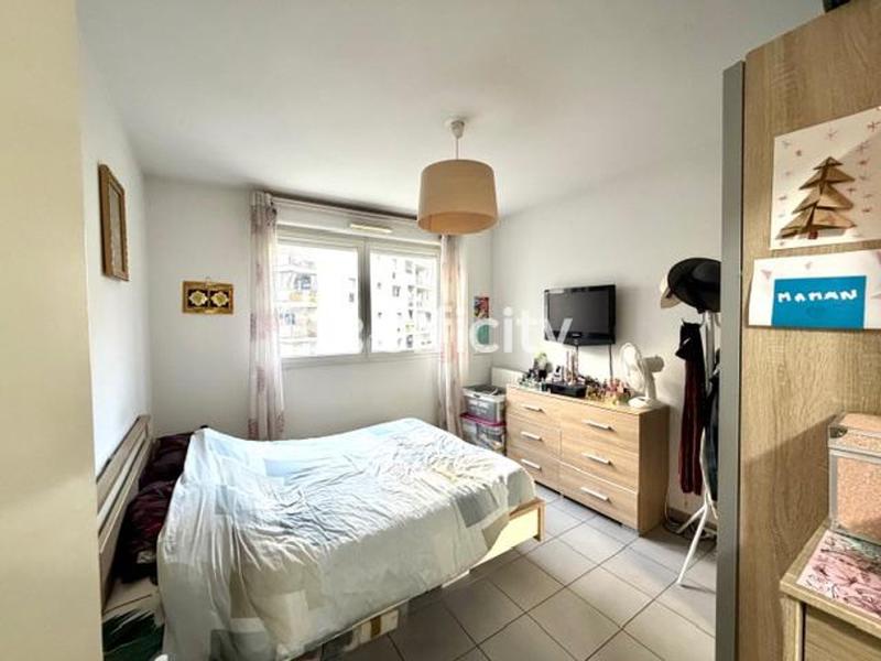 Appartement - 70 m² - 4 pièces