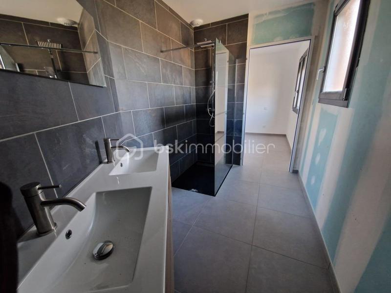 Maison - 135 m² - 4 pièces