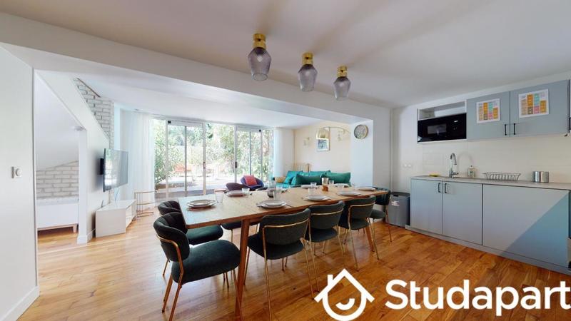 Chambre - 9 m² - 1 pièce