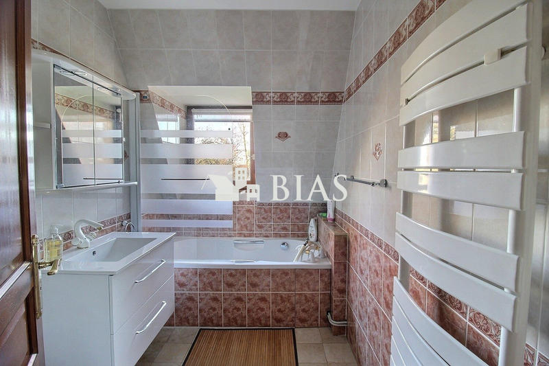 Maison ancienne - 287 m² - 10 pièces