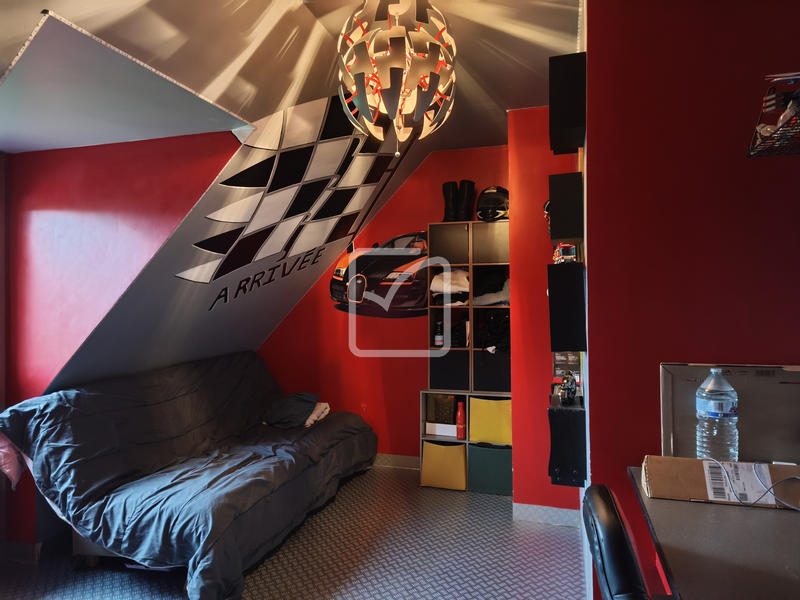 Maison - 165 m² - 6 pièces