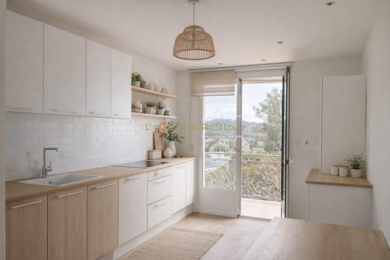 Appartement - 160 m² - 6 pièces