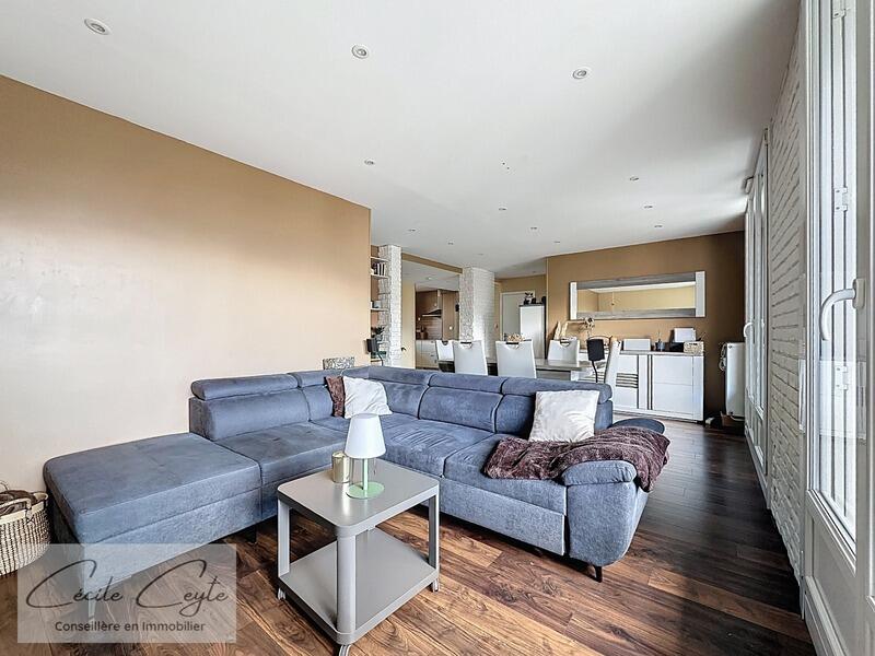 Appartement - 86 m² - 5 pièces