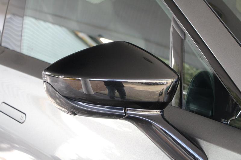 Aston Martin Dbx 707 4.0 Biturbo V8