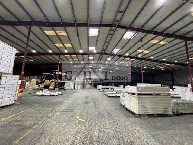 Entrepôt - 11 000 m²