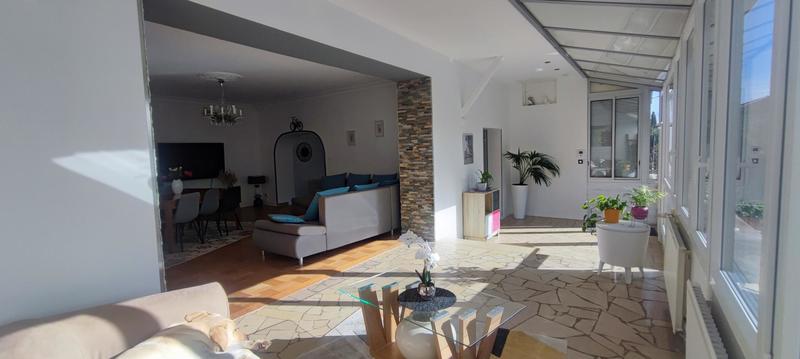 Maison - 147 m² - 6 pièces