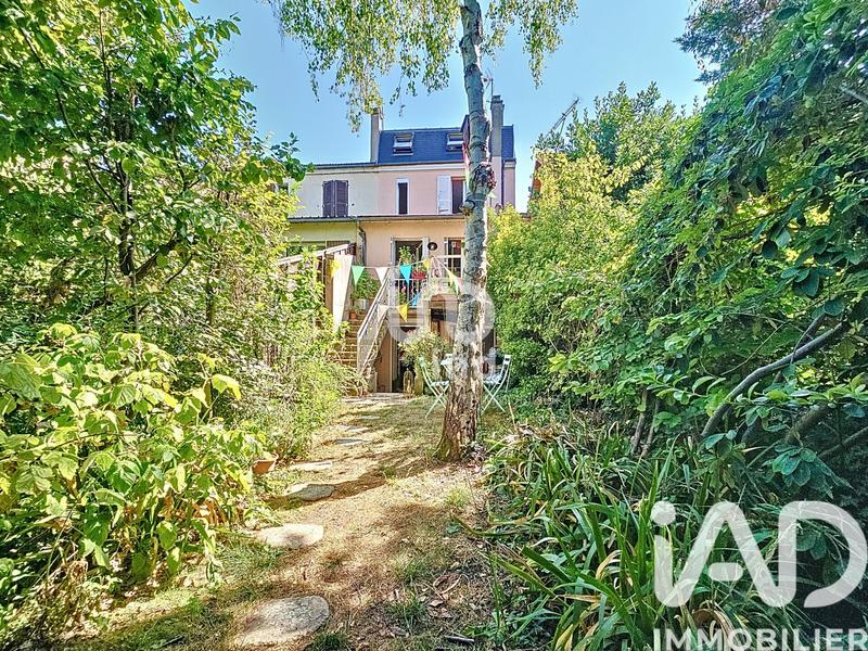 Maison - 130 m² - 6 pièces