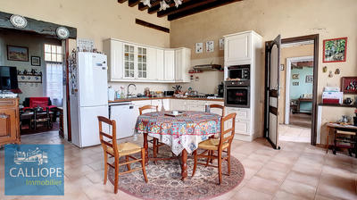 Propriété - 420 m² - 15 pièces