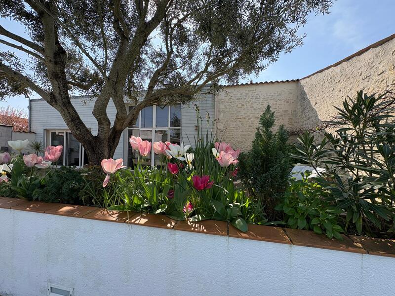 Maison - 209 m² - 8 pièces