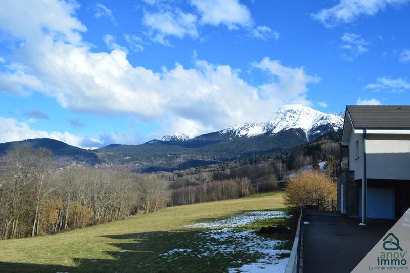 Appartement - 94 m² - 5 pièces