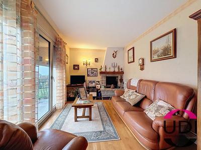 Maison - 98 m² - 4 pièces