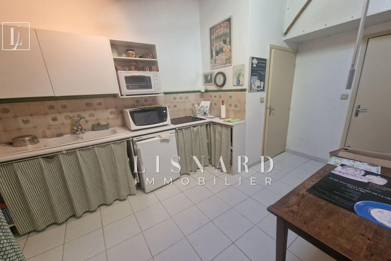 Maison - 220 m² - 5 pièces