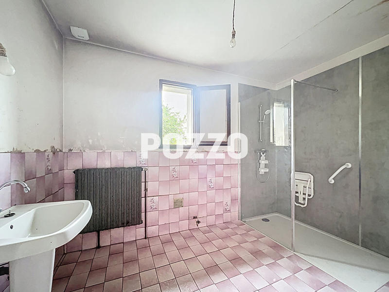 Maison - 136 m² - 9 pièces