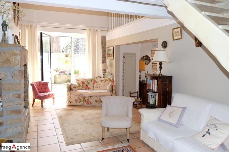 Maison en pierre - 212 m² - 7 pièces